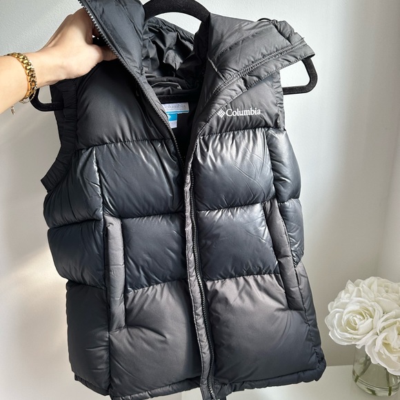 Holographic Columbia Vest - Black - Picture 4 of 5